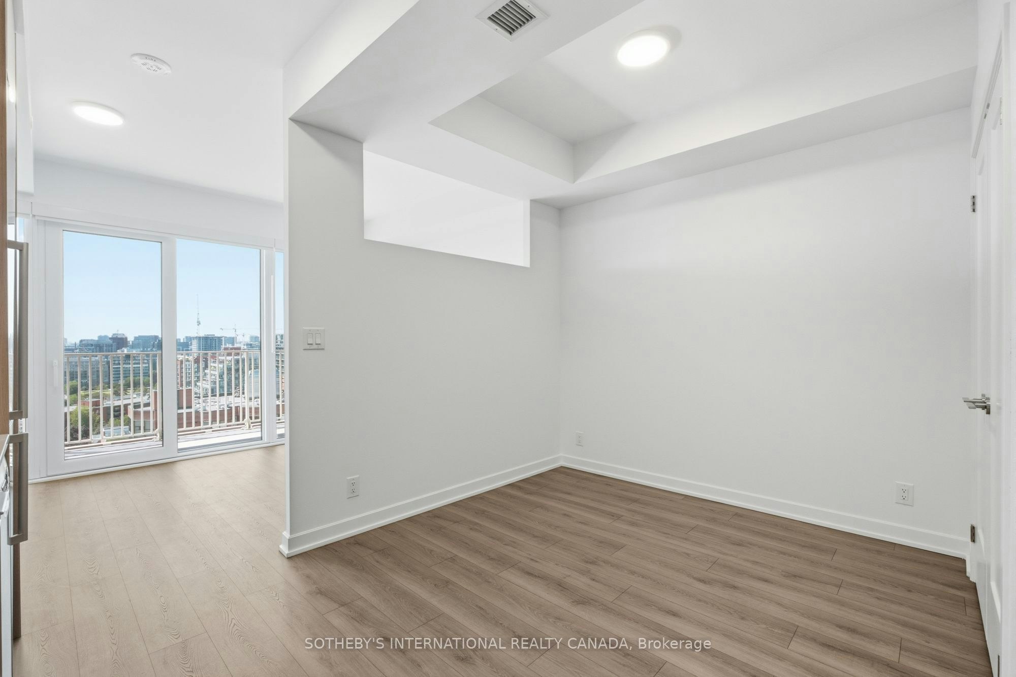 1420-88 Bathurst Street, Toronto, ON, M5V 0W8