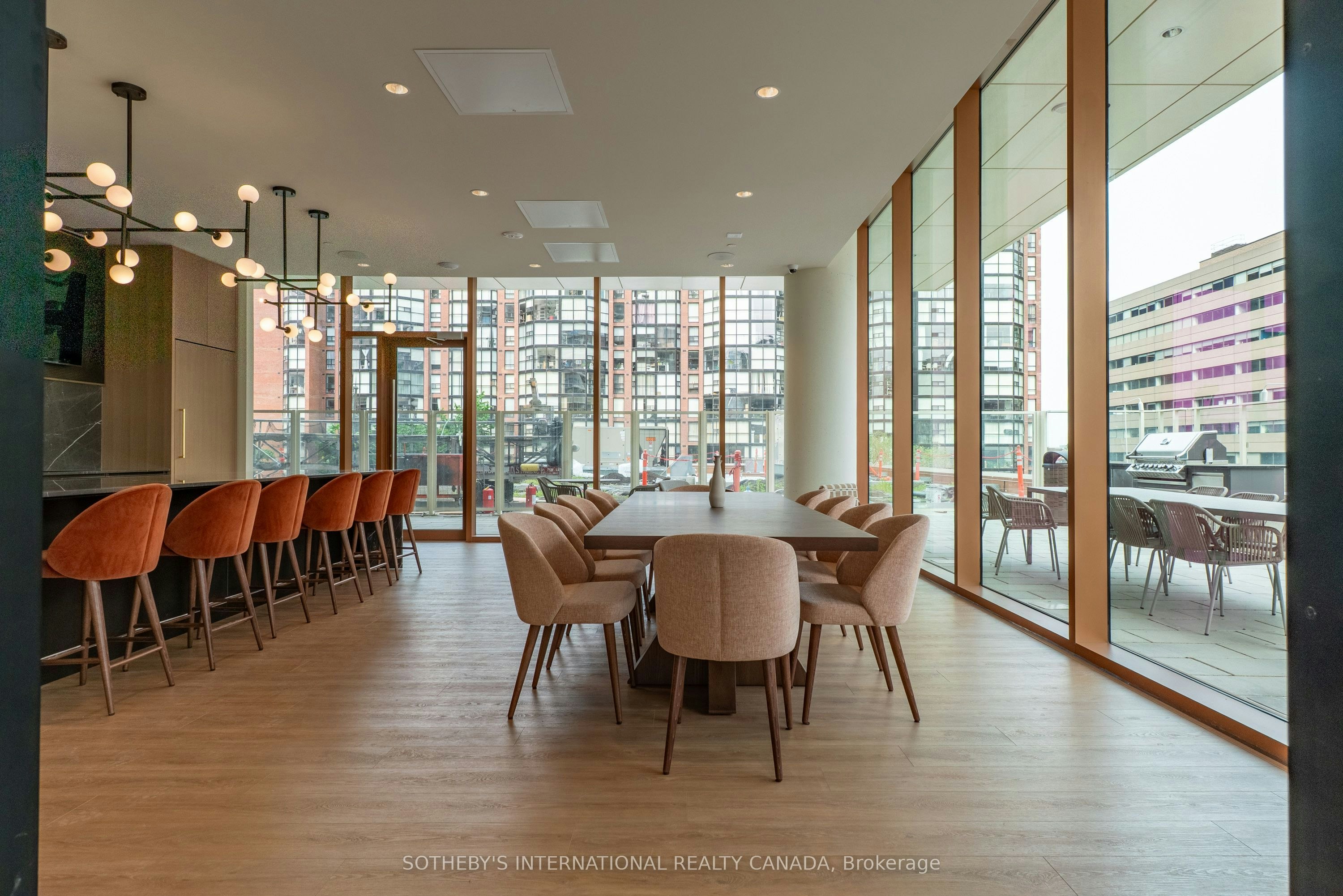 1420-88 Bathurst Street, Toronto, ON, M5V 0W8 - 40