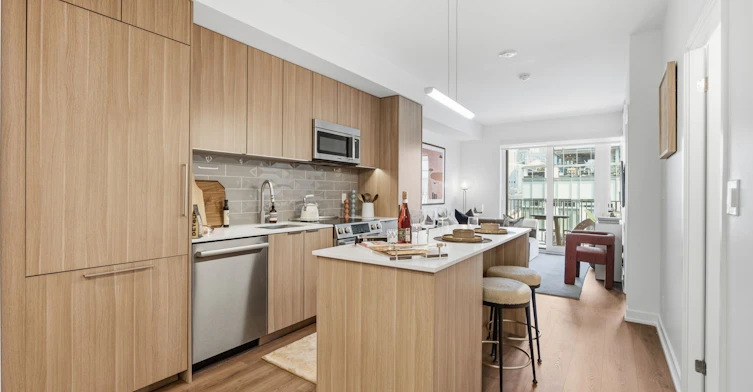 1212-88 Bathurst Street, Toronto, ON, M5V 0W8 - 5