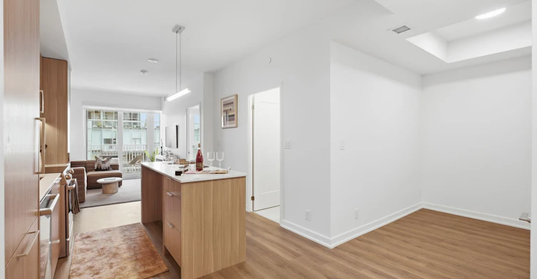 1212-88 Bathurst Street, Toronto, ON, M5V 0W8 - 4