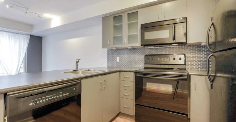 704-42 Western Battery Road, Toronto, ON, M6K 3P1 - 13