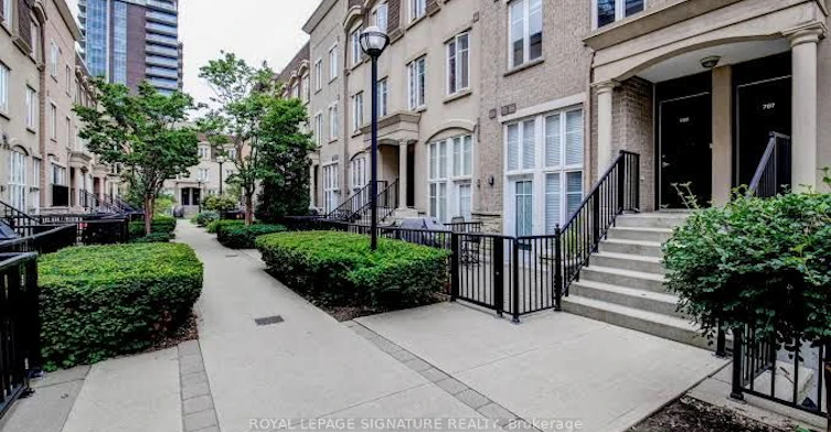 704-42 Western Battery Road, Toronto, ON, M6K 3P1 - 3