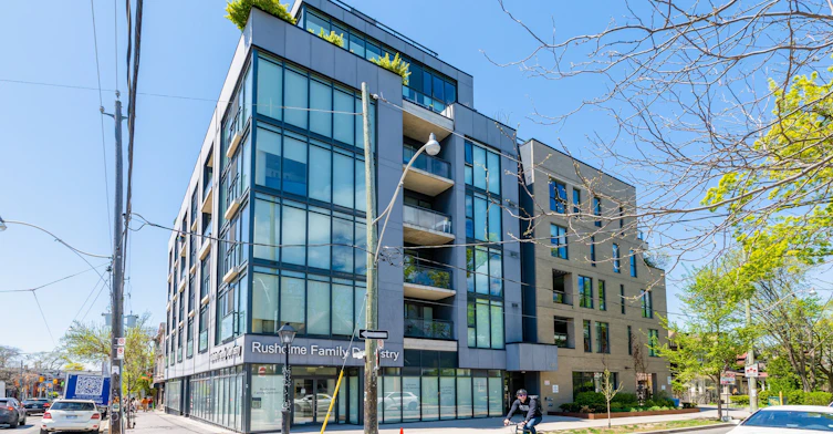 202-130 Rusholme Road, Toronto, ON, M6H 2Y7