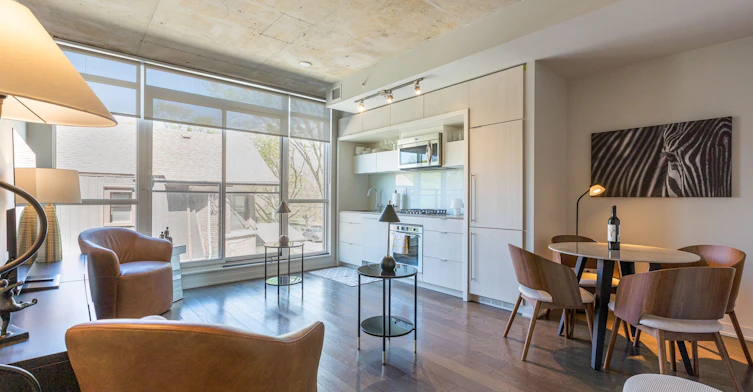 202-130 Rusholme Road, Toronto, ON, M6H 2Y7 - 12