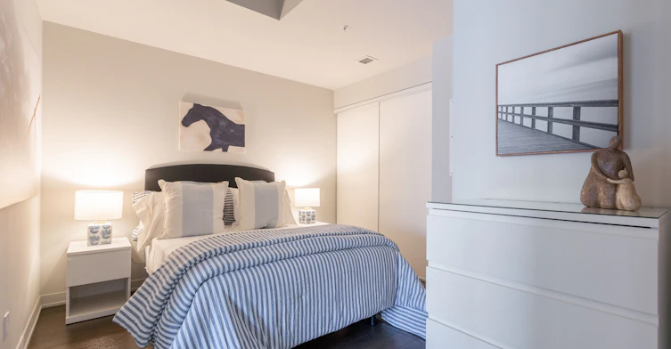 202-130 Rusholme Road, Toronto, ON, M6H 2Y7 - 4