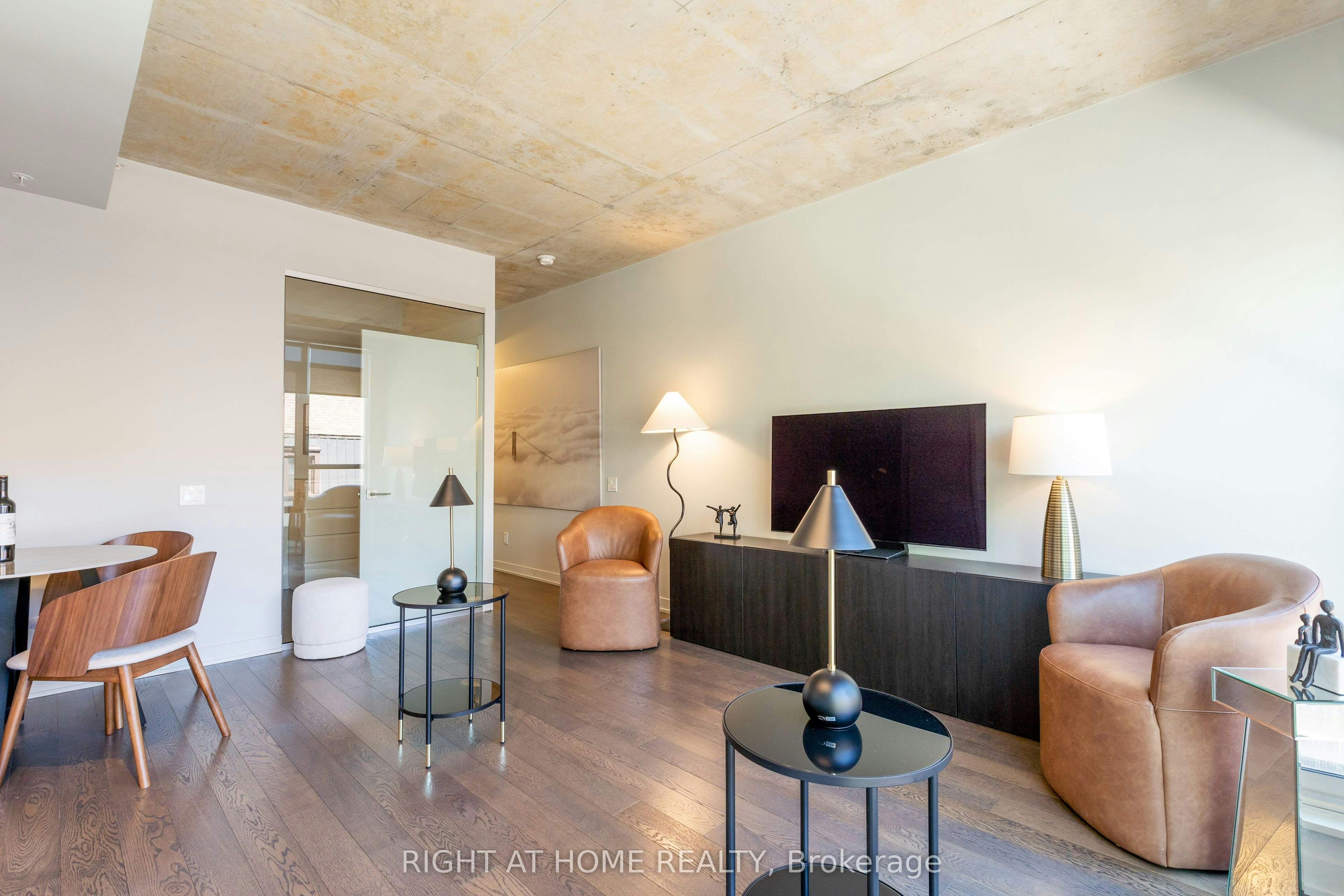 202-130 Rusholme Road, Toronto, ON, M6H 2Y7 - 8