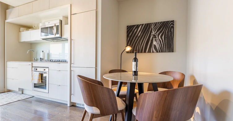 202-130 Rusholme Road, Toronto, ON, M6H 2Y7 - 11