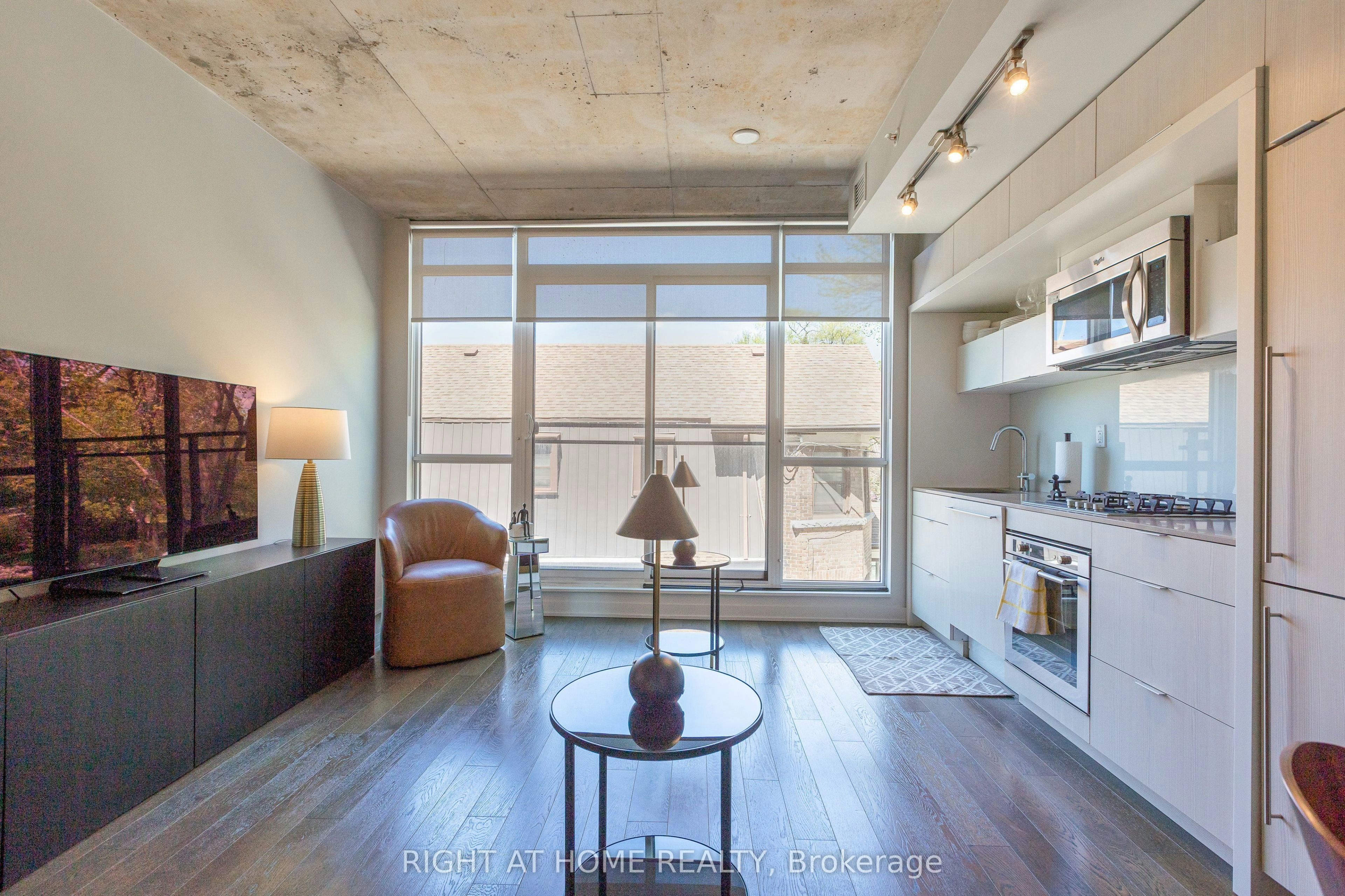 202-130 Rusholme Road, Toronto, ON, M6H 2Y7 - 13