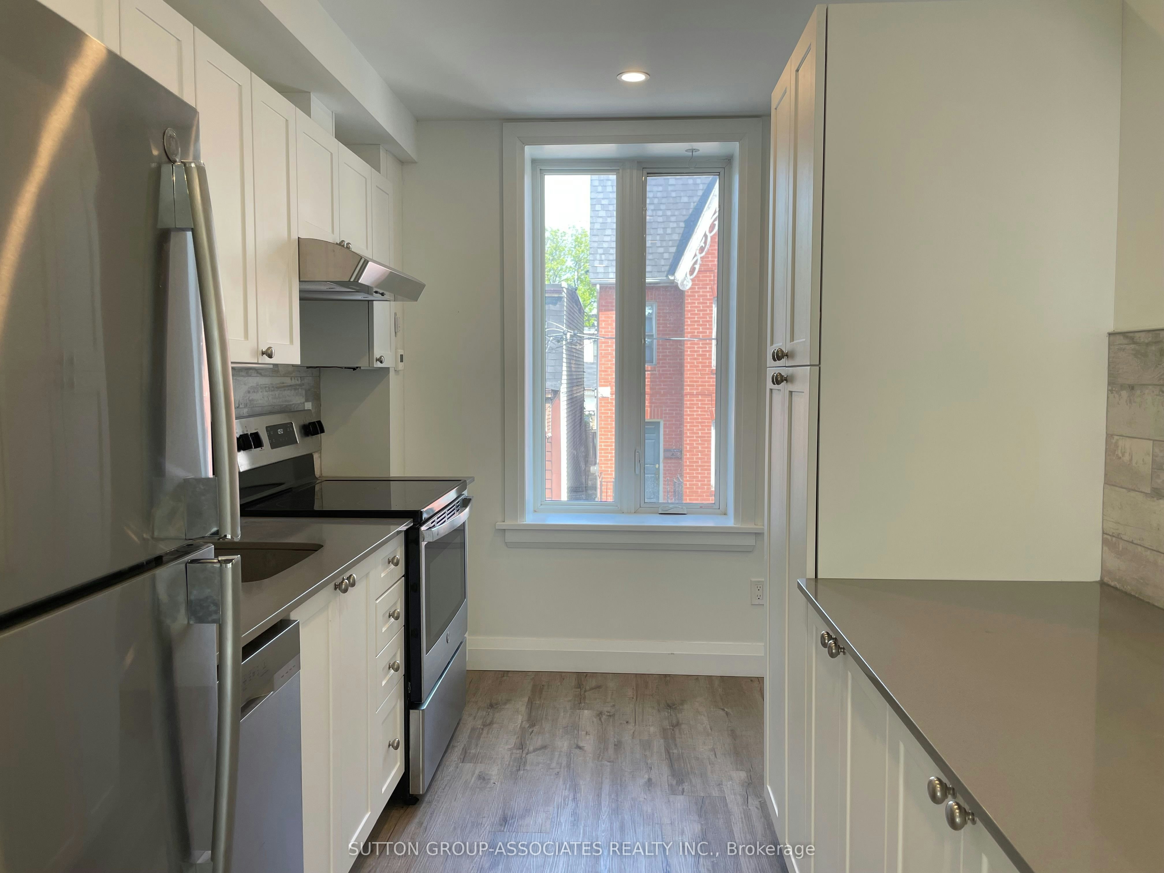 2-9 Whitaker Avenue, Toronto, ON, M6J 1A2 - 6