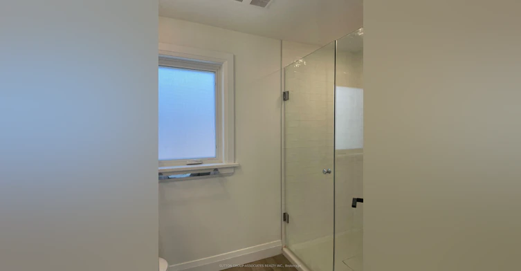 2-9 Whitaker Avenue, Toronto, ON, M6J 1A2 - 11