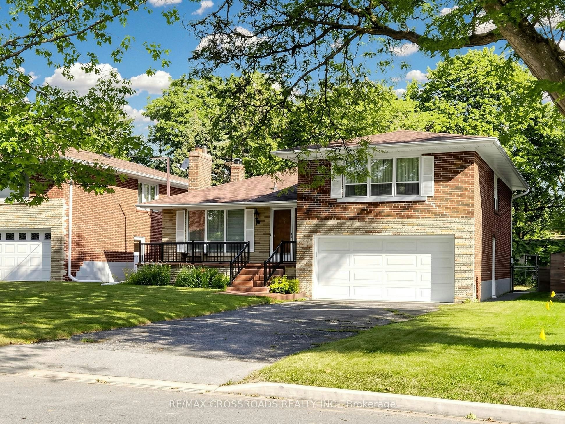 130 Betty Ann Drive, Toronto, ON, M2N 1X4