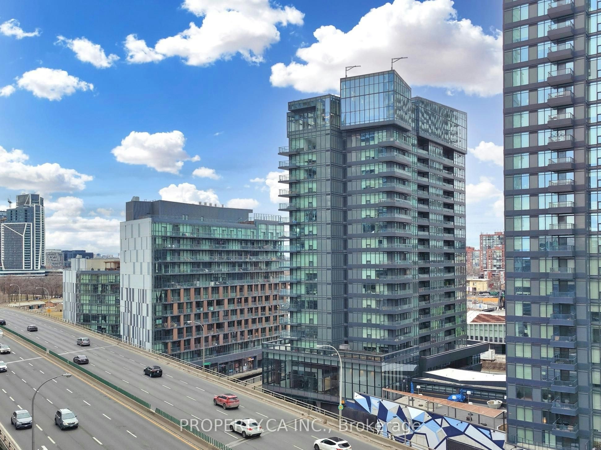 1209-17 Bathurst Street, Toronto, ON, M5V 0N1 - 34