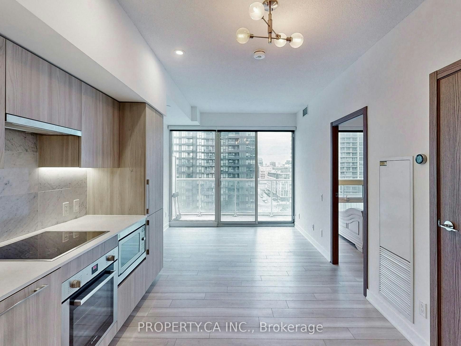 1209-17 Bathurst Street, Toronto, ON, M5V 0N1 - 17