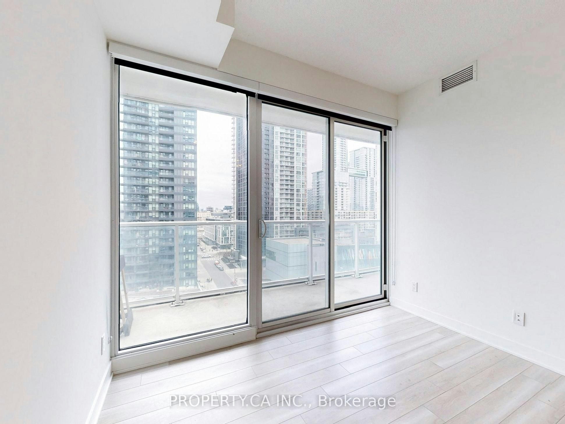 1209-17 Bathurst Street, Toronto, ON, M5V 0N1 - 11