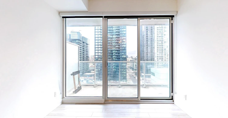 1209-17 Bathurst Street, Toronto, ON, M5V 0N1 - 9