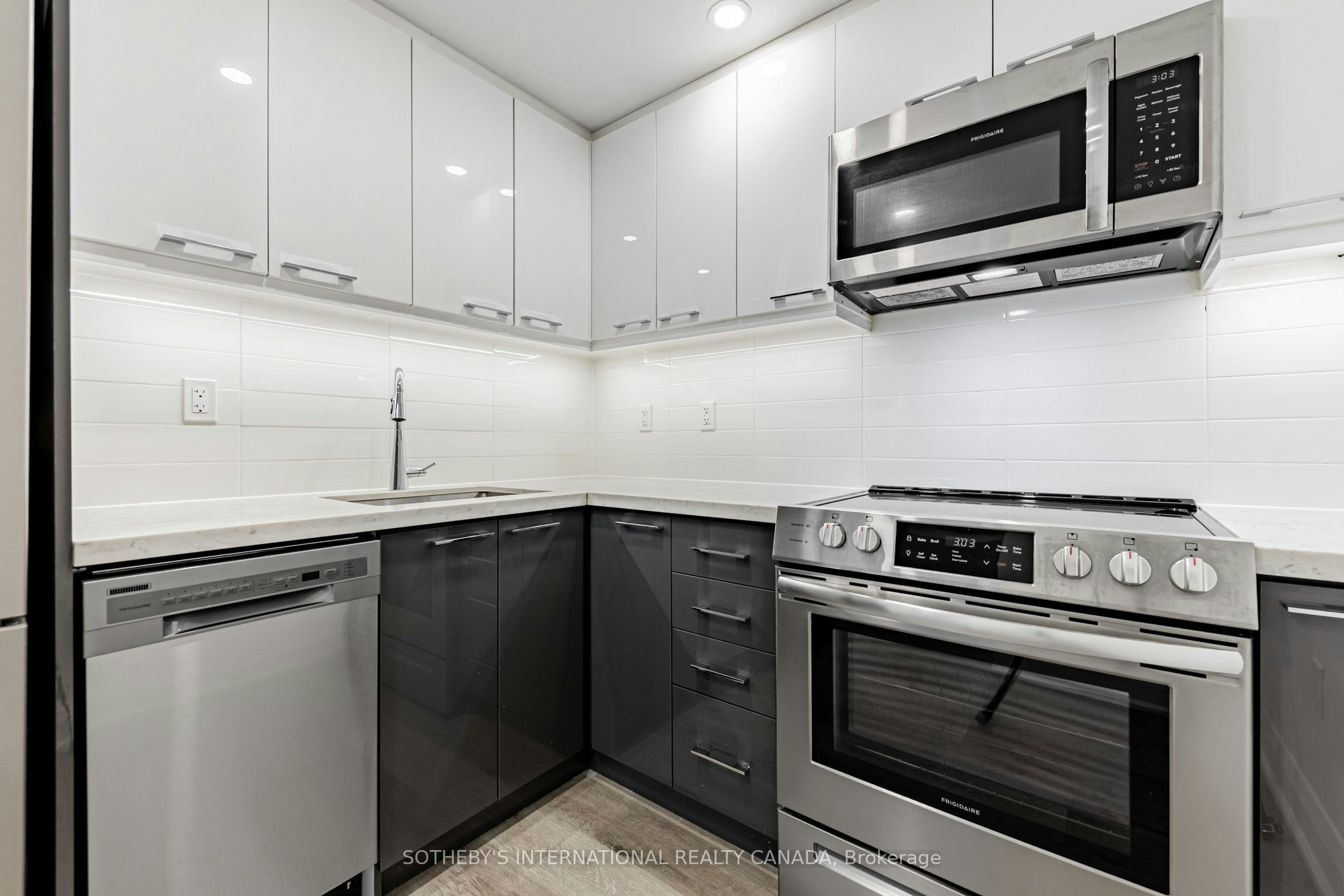 1502-191 Sherbourne Street, Toronto, ON, M5A 3X1 - 2