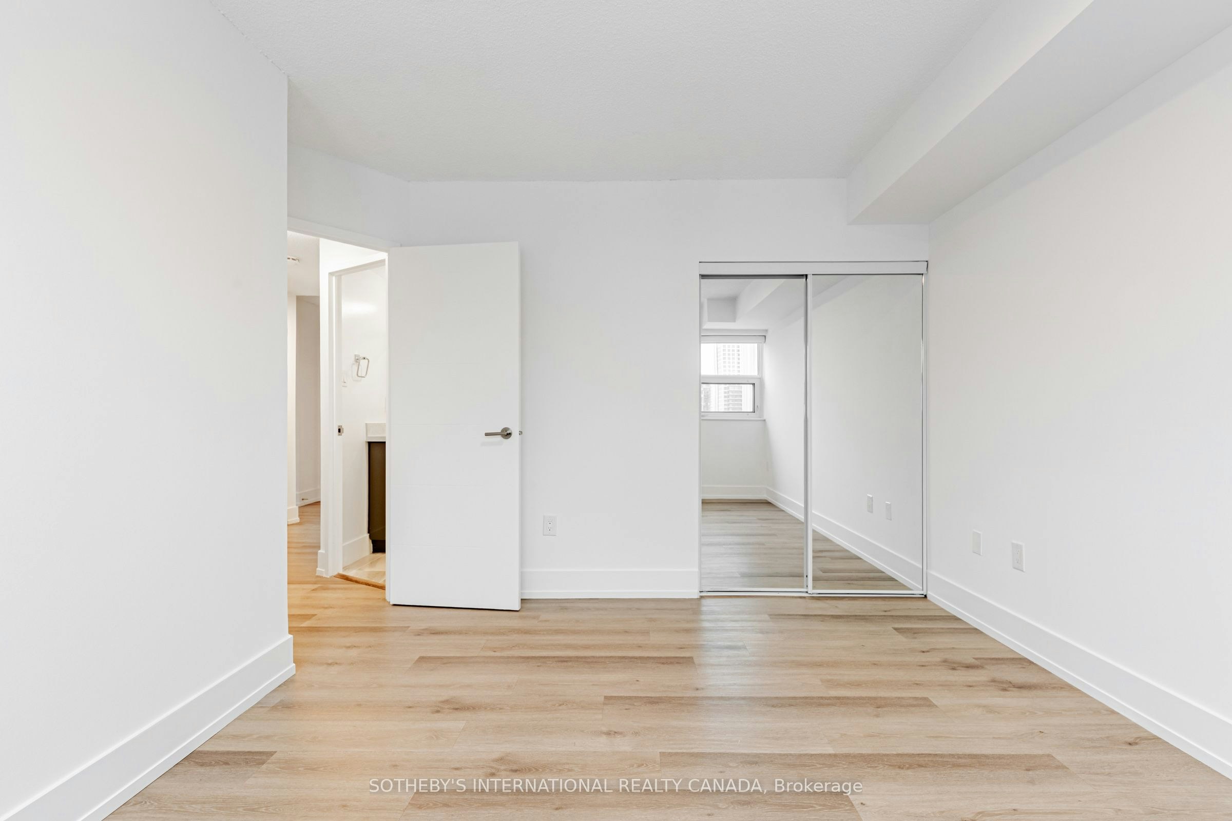 N2106-201 Sherbourne Street, Toronto, ON, M5A 3X1 - 10