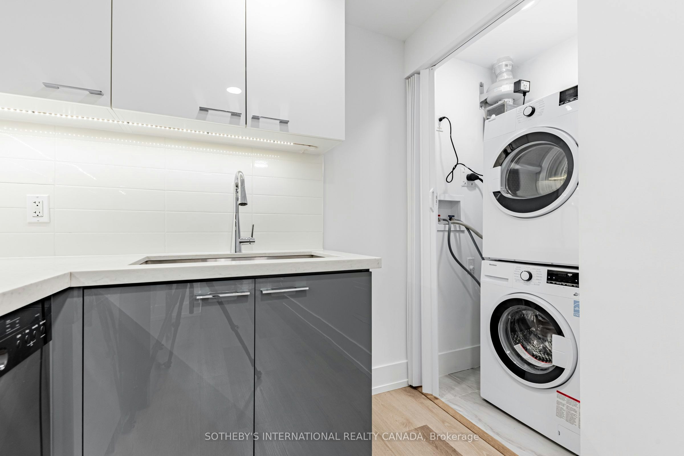 N2106-201 Sherbourne Street, Toronto, ON, M5A 3X1 - 4