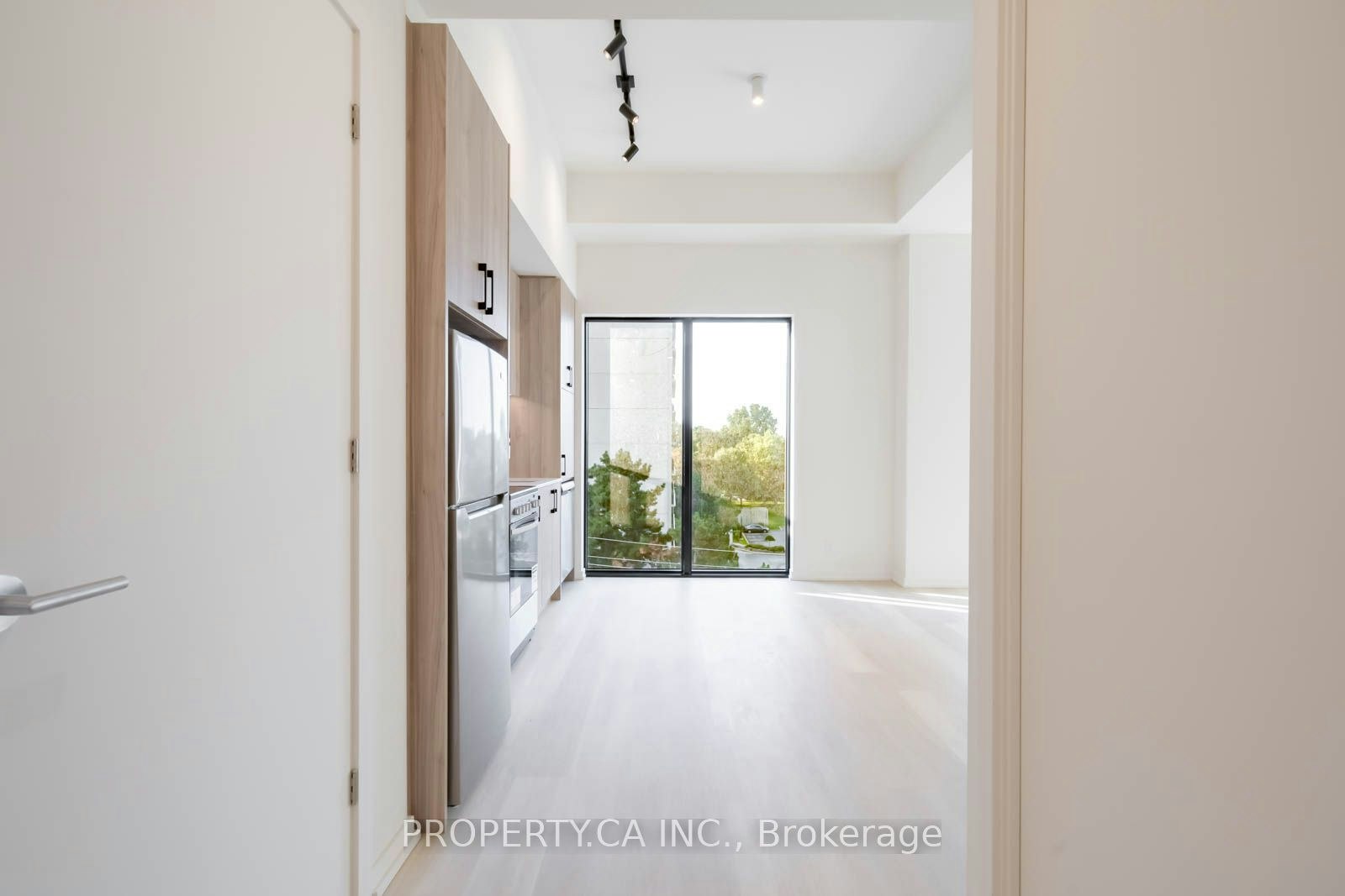 604-109 Erskine Avenue, Toronto, ON, M4P 0G8