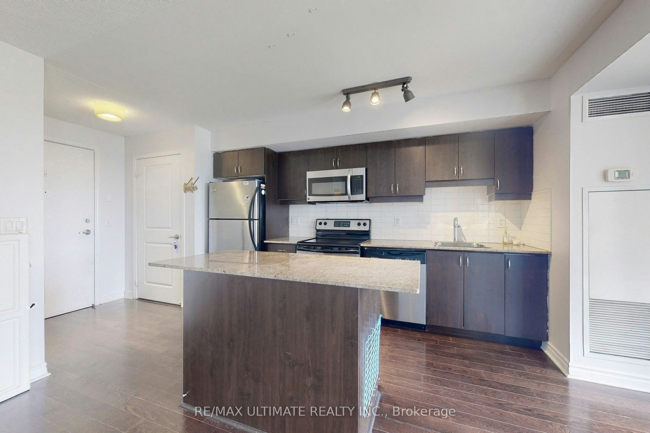 529-27 Rean Drive, Toronto, ON, M2K 0A6 - 17