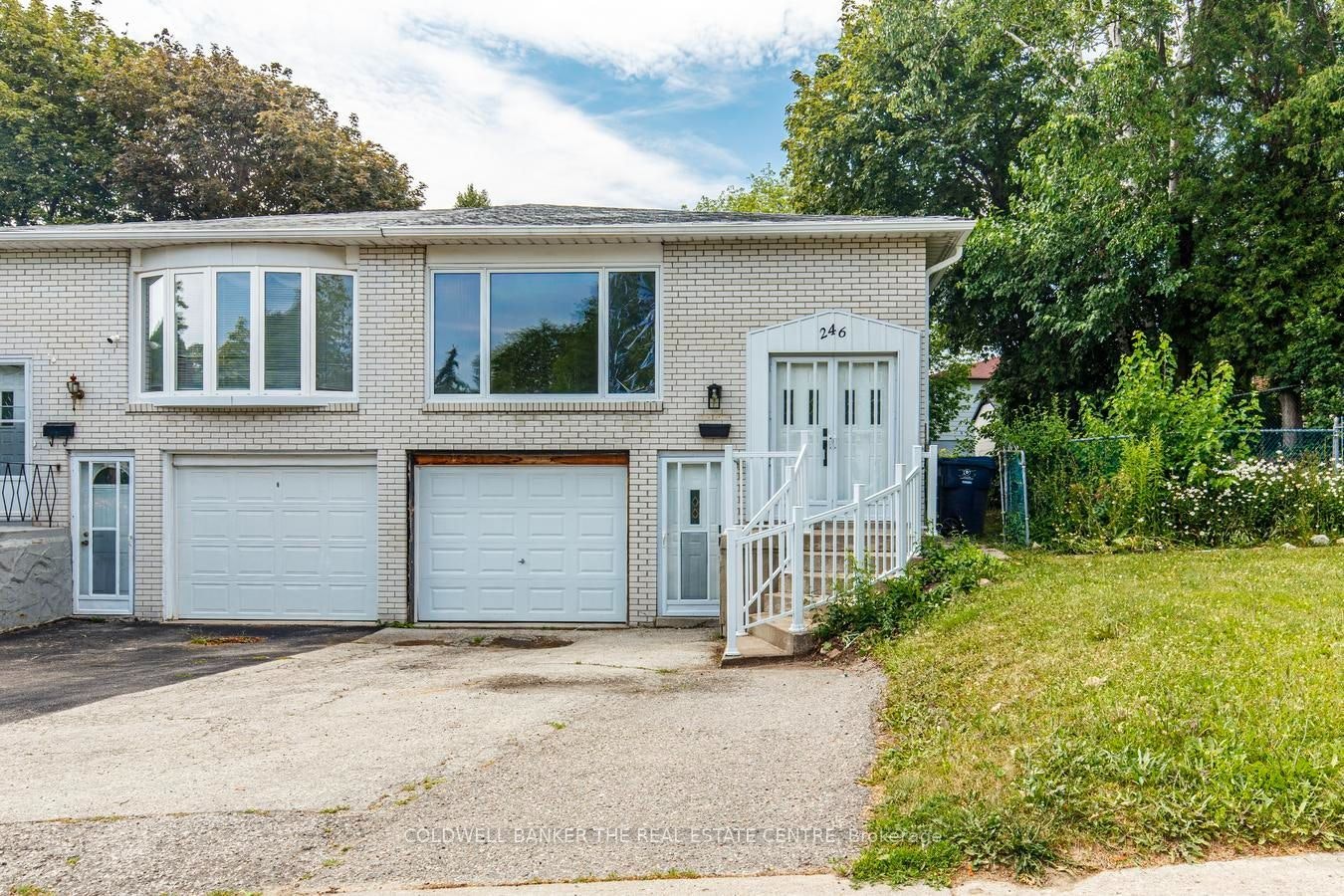 Upper-246 Cherokee Blvd Boulevard, Toronto, ON, M2H 2J7