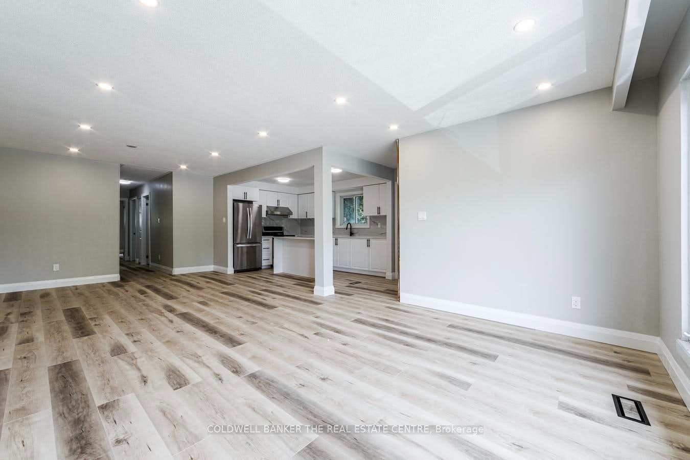 Upper-246 Cherokee Blvd Boulevard, Toronto, ON, M2H 2J7 - 5