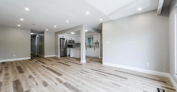 Upper-246 Cherokee Blvd Boulevard, Toronto, ON, M2H 2J7 - 5