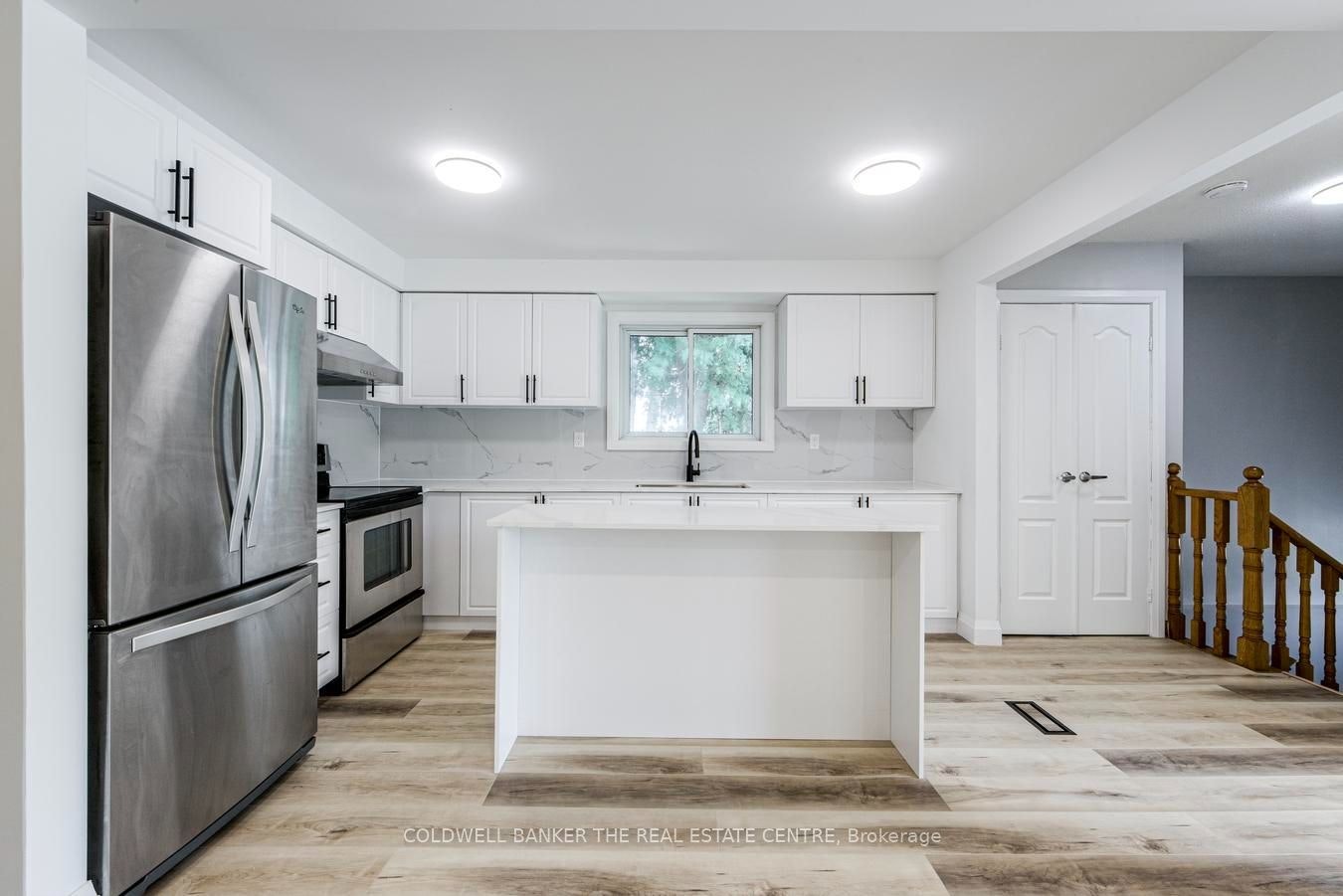 Upper-246 Cherokee Blvd Boulevard, Toronto, ON, M2H 2J7 - 10