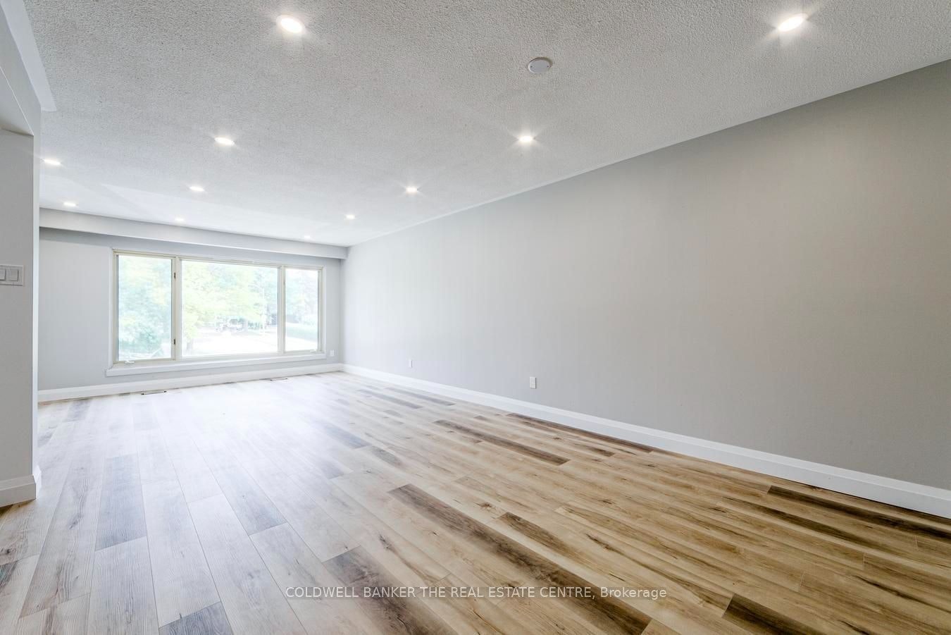 Upper-246 Cherokee Blvd Boulevard, Toronto, ON, M2H 2J7 - 6