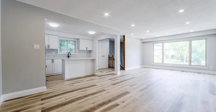 Upper-246 Cherokee Blvd Boulevard, Toronto, ON, M2H 2J7 - 9