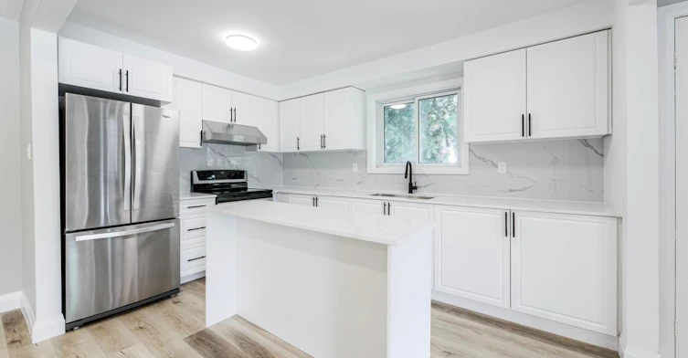 Upper-246 Cherokee Blvd Boulevard, Toronto, ON, M2H 2J7 - 11
