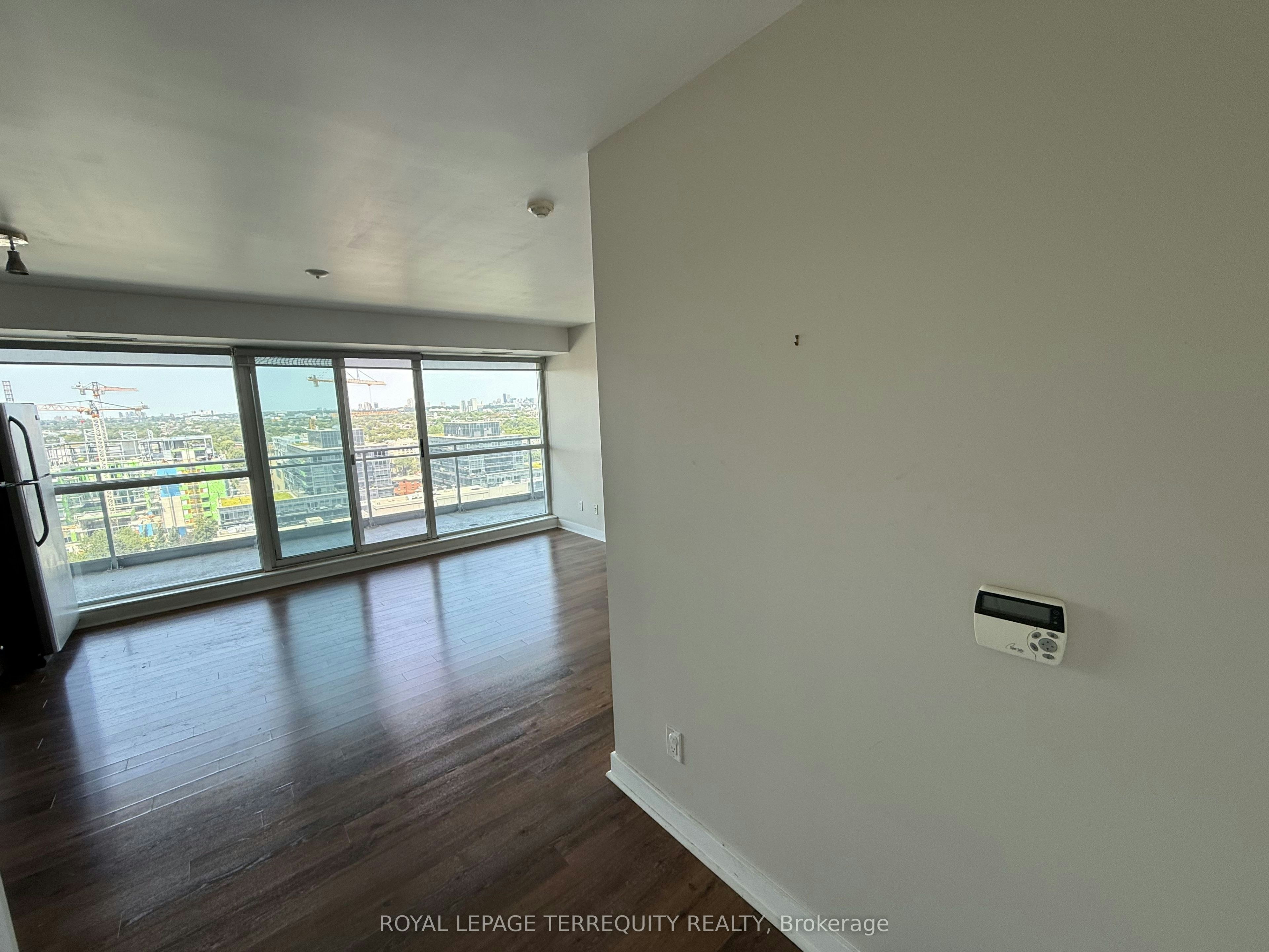 2008-100 Western Battery Road, Toronto, ON, M6K 3S2 - 11