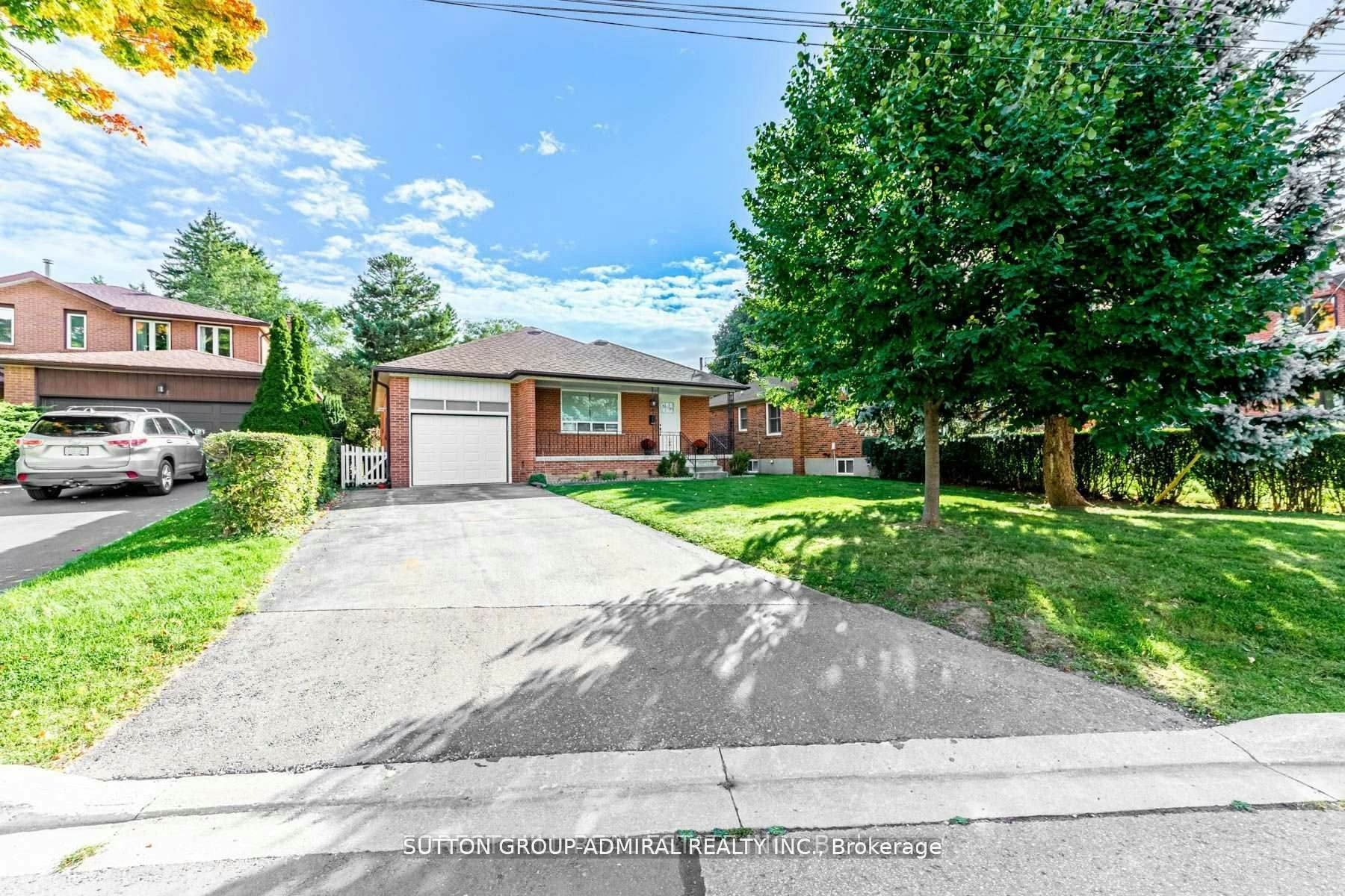 BSMT-19 Tobruk Crescent, Toronto, ON, M2M 3B3