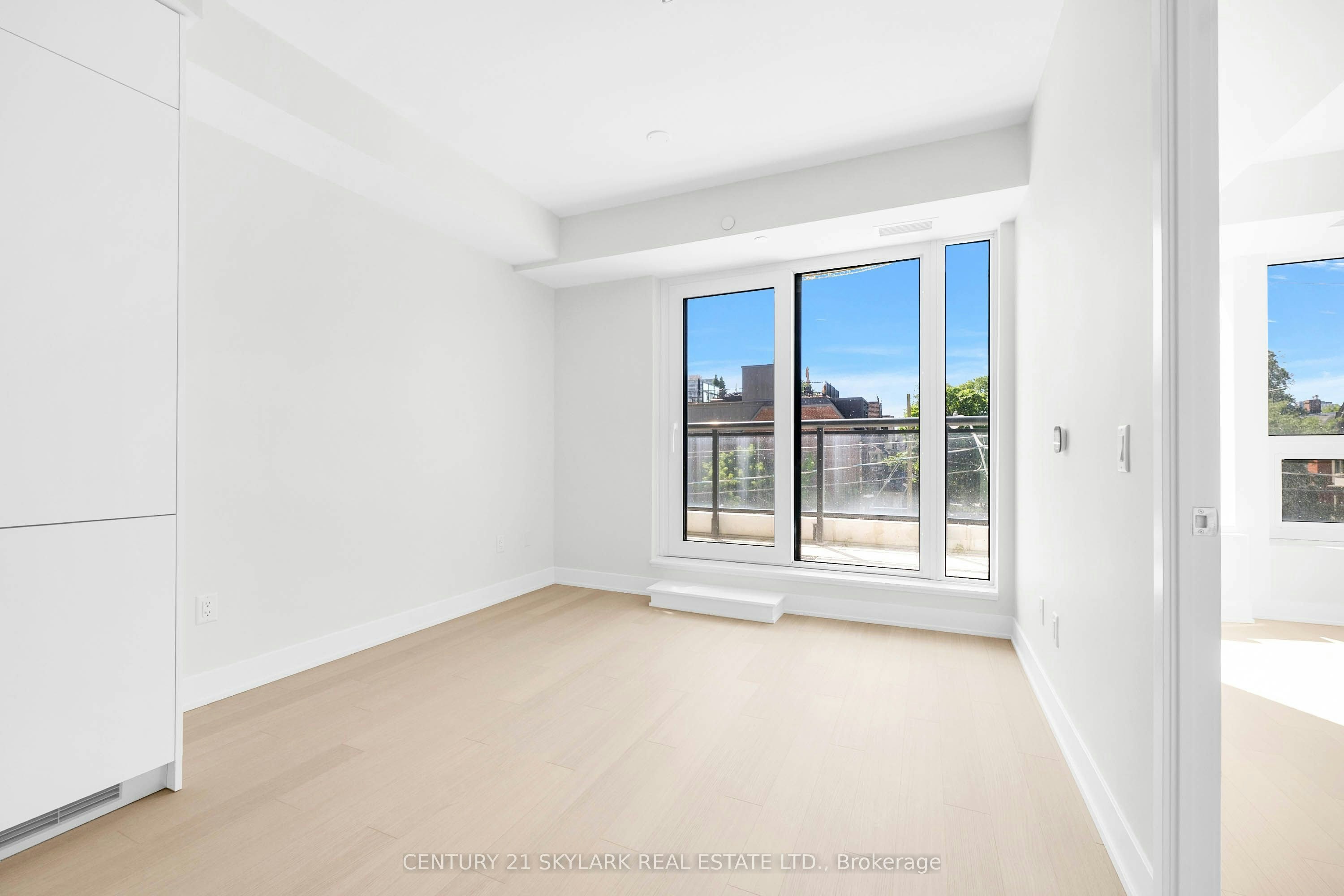 206-322 Dupont Street, Toronto, ON, M5R 0E3 - 10