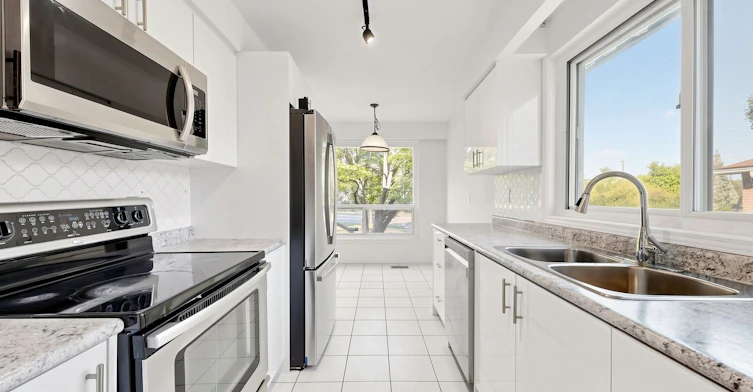 26 Fenside Drive, Toronto, ON, M3A 2V3 - 24