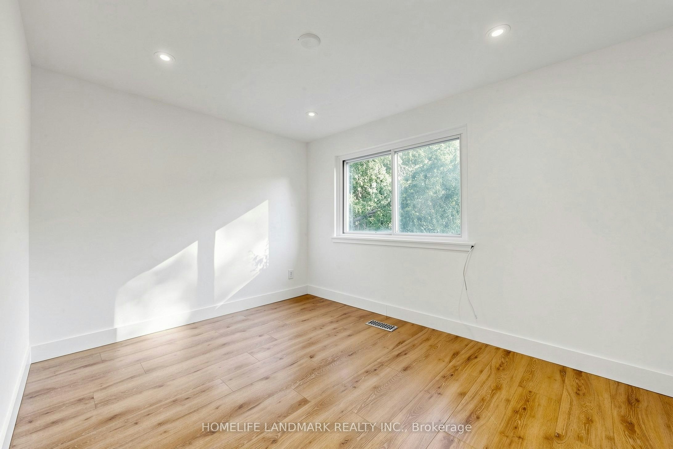 26 Fenside Drive, Toronto, ON, M3A 2V3 - 15