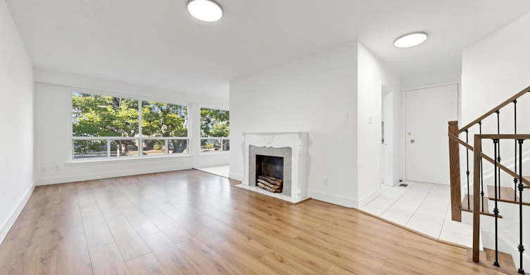 26 Fenside Drive, Toronto, ON, M3A 2V3 - 3