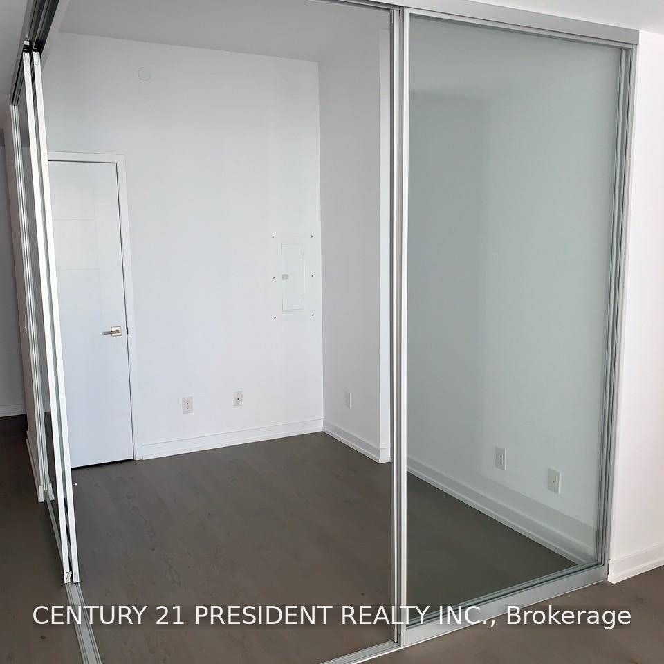 3608-488 University Avenue, Toronto, ON, M5G 1V2 - 12