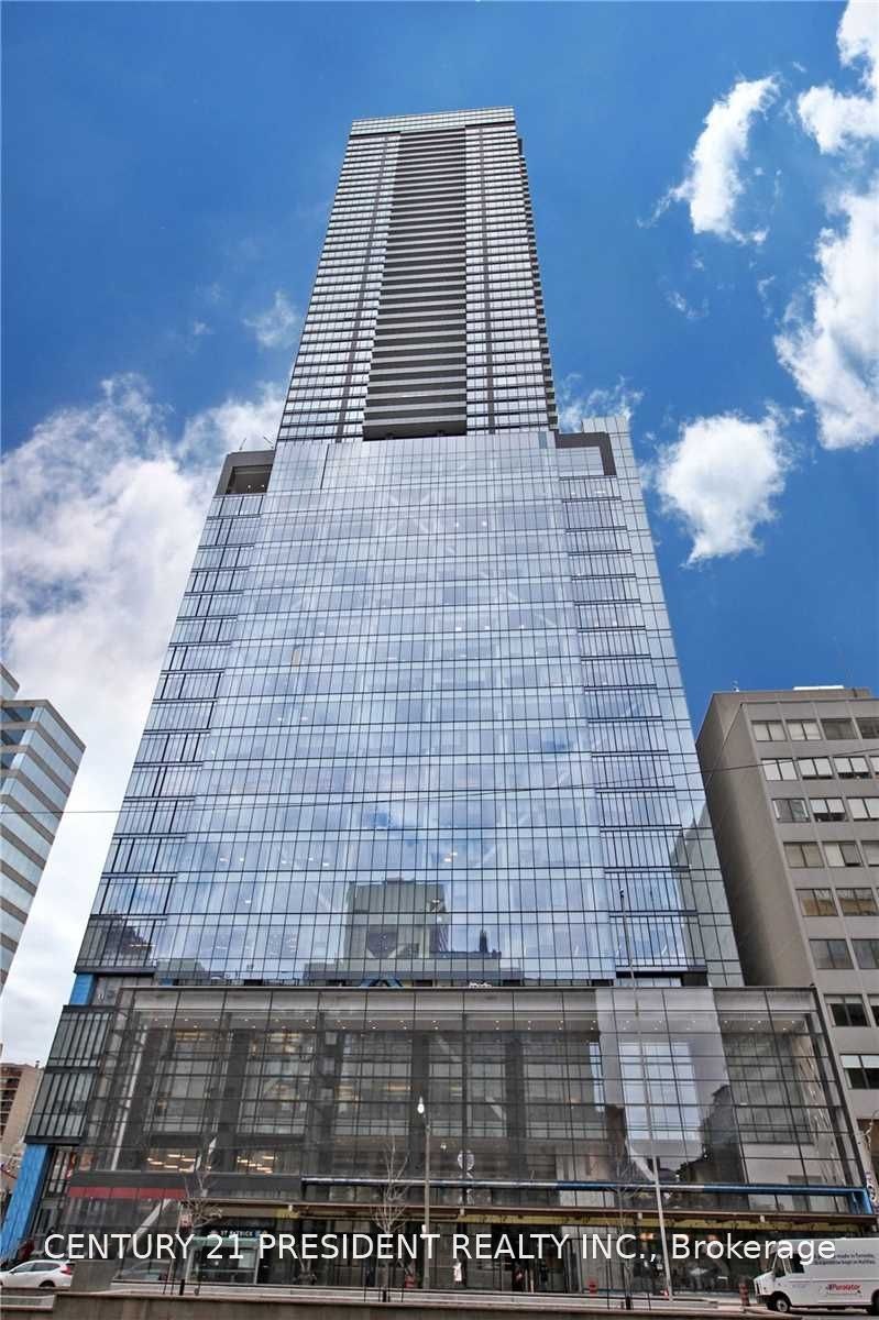 3608-488 University Avenue, Toronto, ON, M5G 1V2