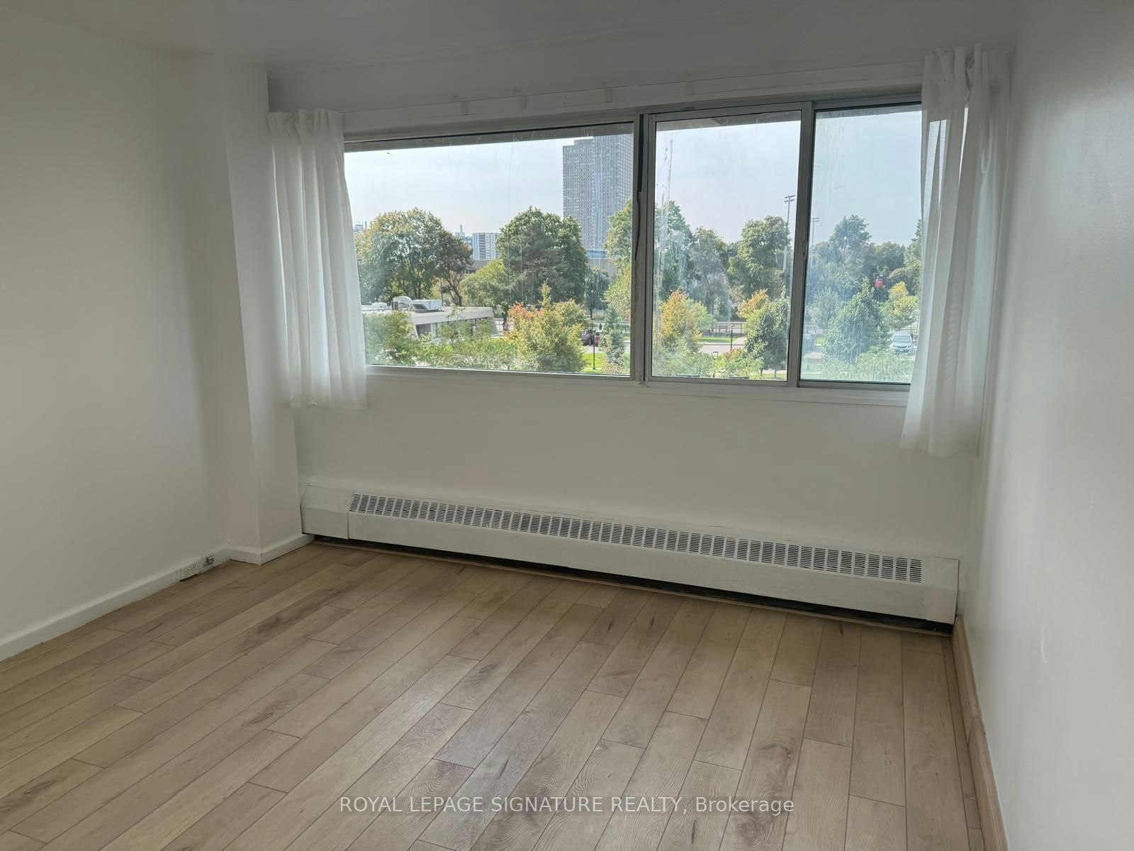 305-725 Don Mills Road, Toronto, ON, M3C 1S6 - 18