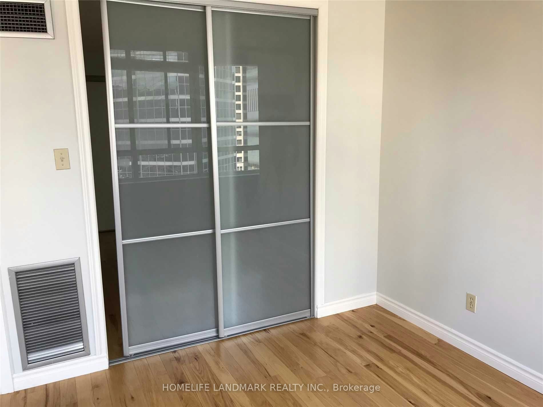 1122-633 Bay Street, Toronto, ON, M5G 2G4 - 5