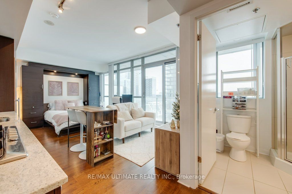 2710-375 King Street W, Toronto, ON, M5V 1K5 - 3