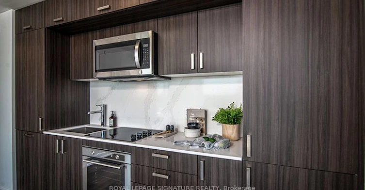 1909-18 Erskine Avenue, Toronto, ON, M4P 0C9 - 4