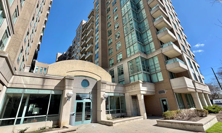303-39 Pemberton Avenue