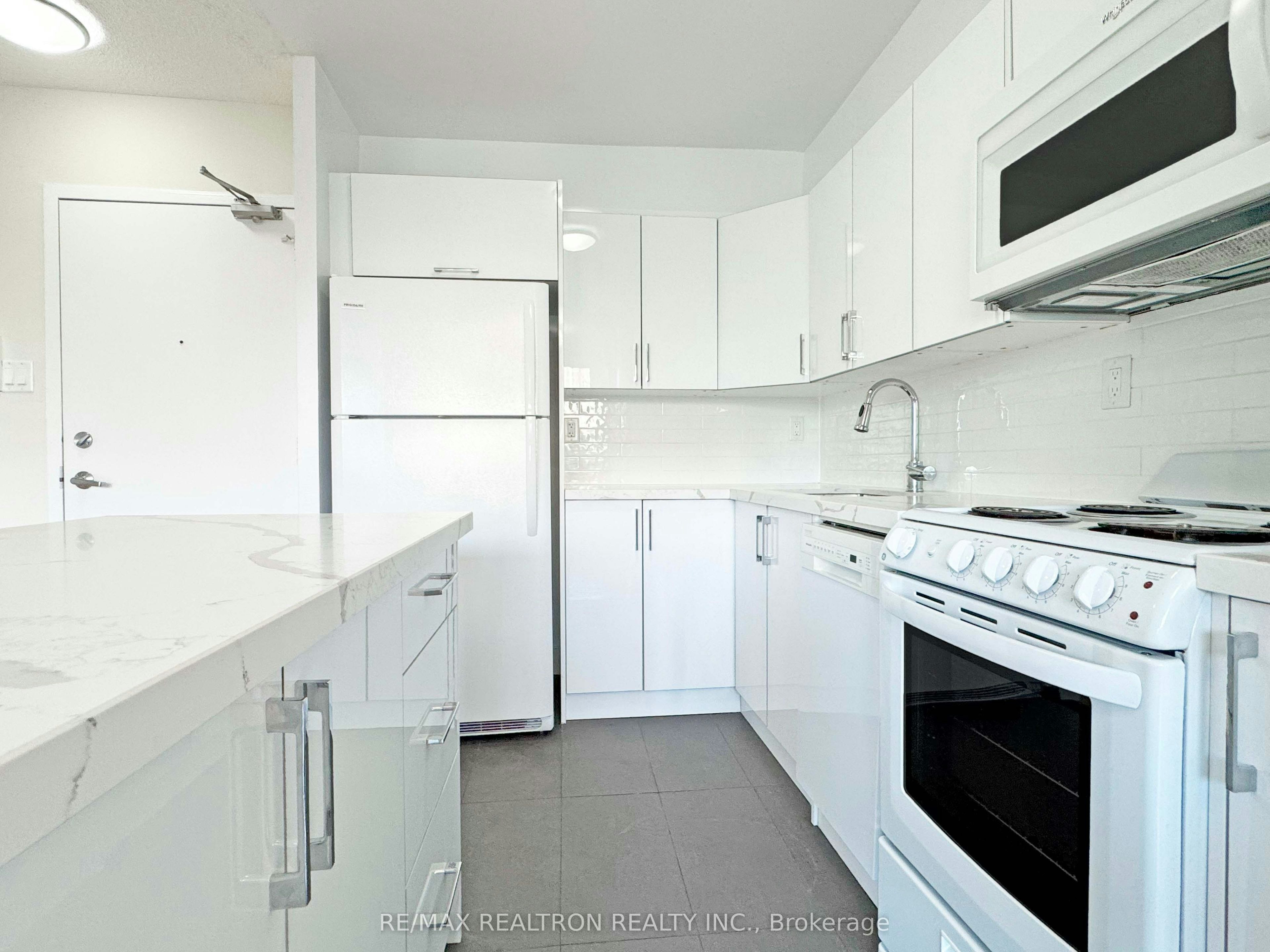 510-666 Spadina Avenue, Toronto, ON, M5S 2H8 - 3