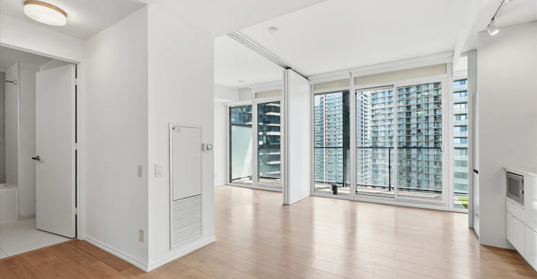 3012-125 Peter Street, Toronto, ON, M5V 0M2 - 4