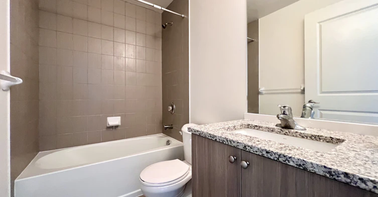 1009-4955 Yonge Street, Toronto, ON, M2N 0L8 - 6