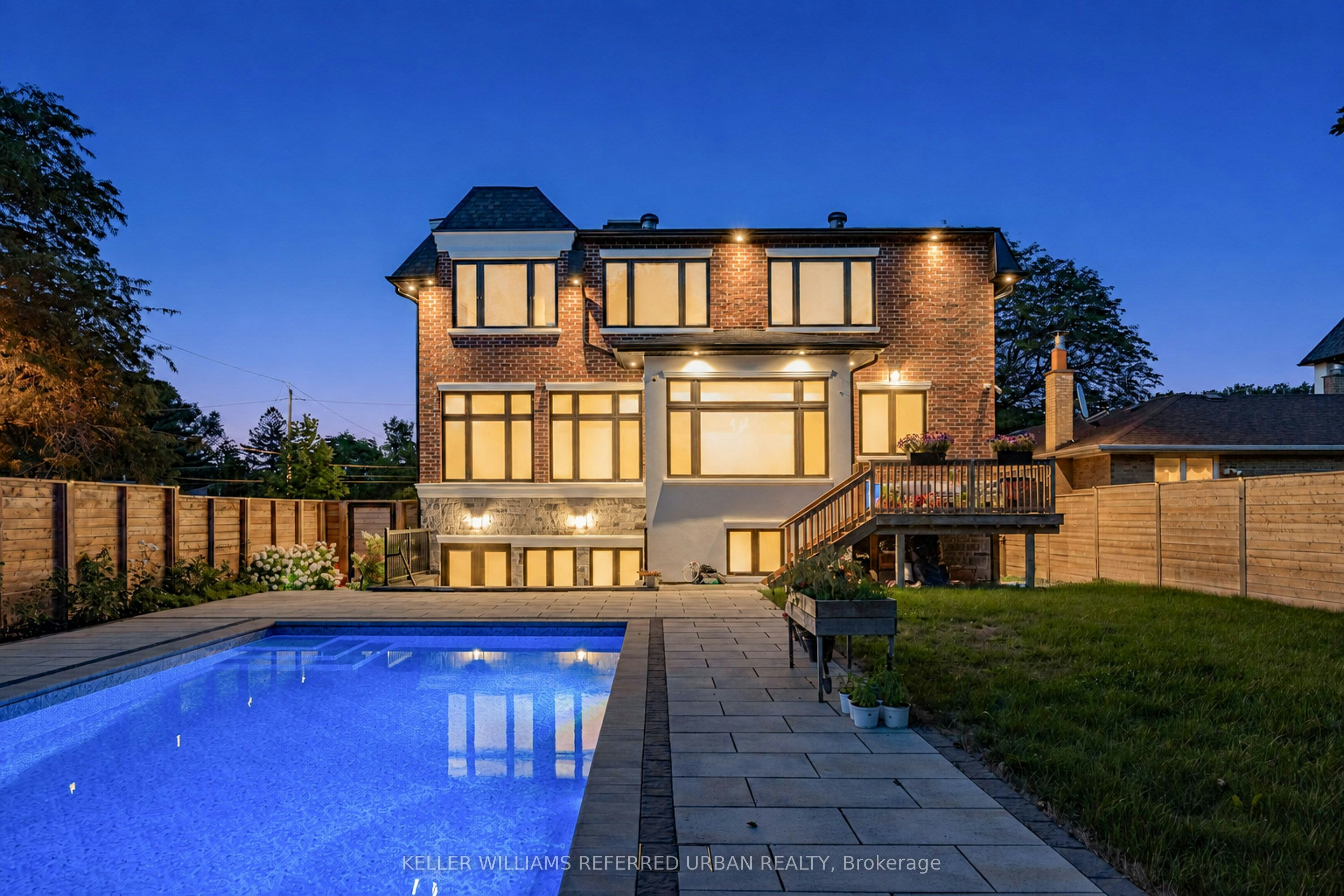 35 Lloydminster Crescent, Toronto, ON, M2M 2R9