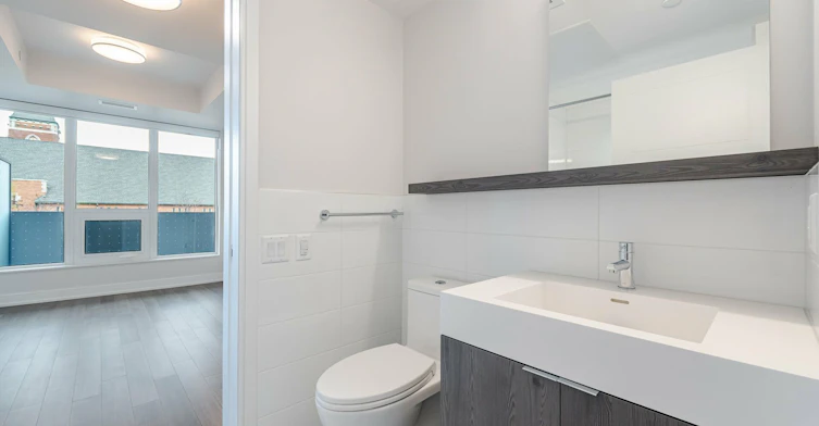 307-2525 Bathurst Street, Toronto, ON, M6B 2Y9 - 11