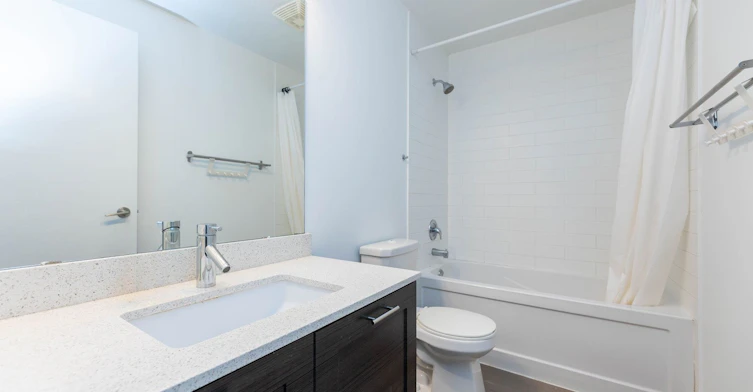 607-169 Fort York Boulevard, Toronto, ON, M5V 0C8 - 6